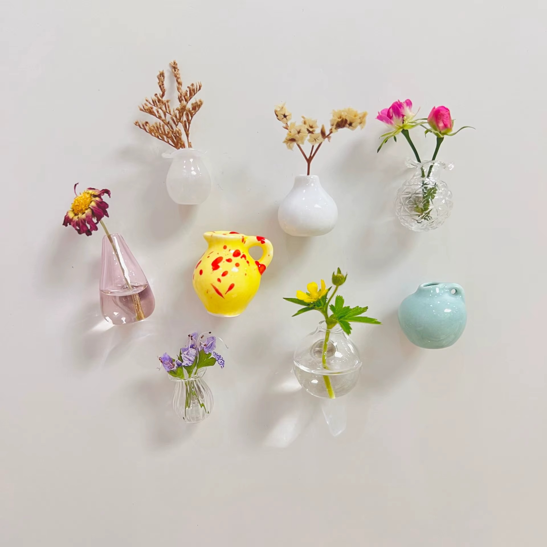 MagFlora™ – Mini Magnetische Vasen (5er-Set)
