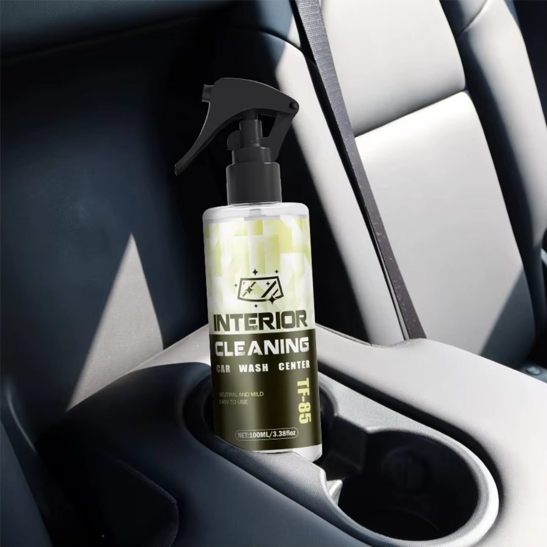 CarGlow™ – Auto-Innenraum Reinigungsspray (1+1 GRATIS)