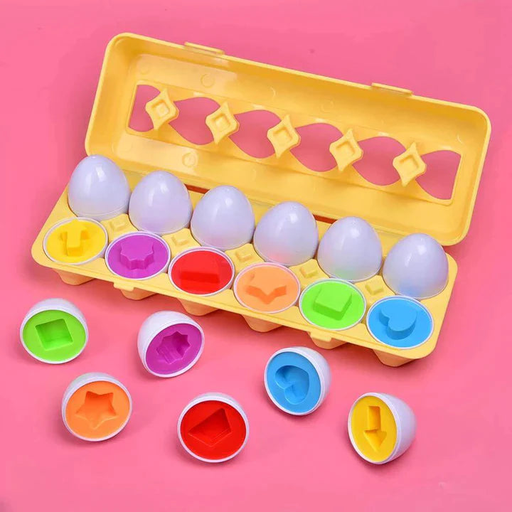 KinderEggs™ Spielzeug zum Zuordnen von Eierformen